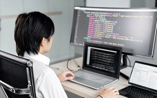 镇江 ,php声明和调用变量的符号是什么？